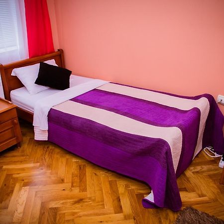 Vila Ile De France Novi Sad Eksteriør bilde