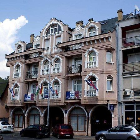 Vila Ile De France Novi Sad Eksteriør bilde