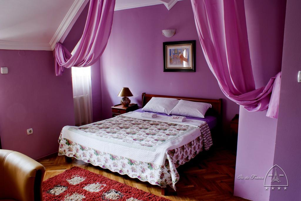 Vila Ile De France Novi Sad Rom bilde