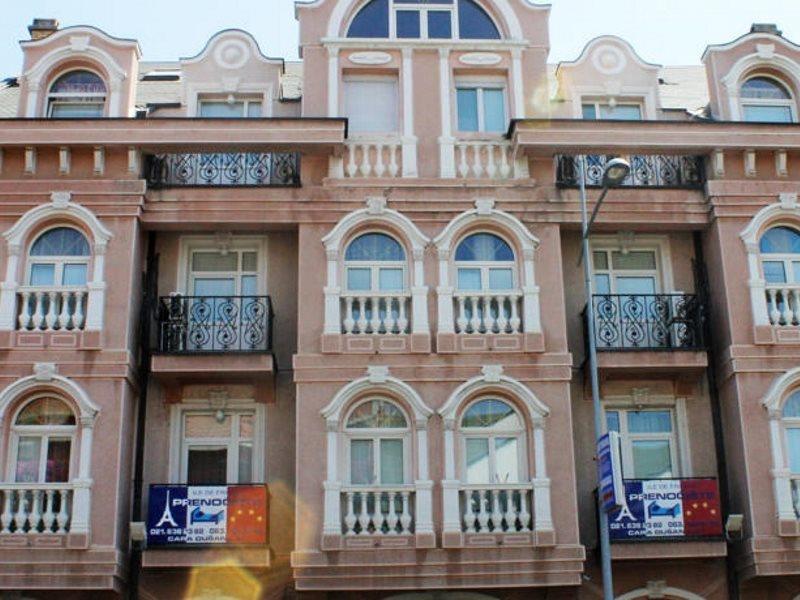 Vila Ile De France Novi Sad Eksteriør bilde