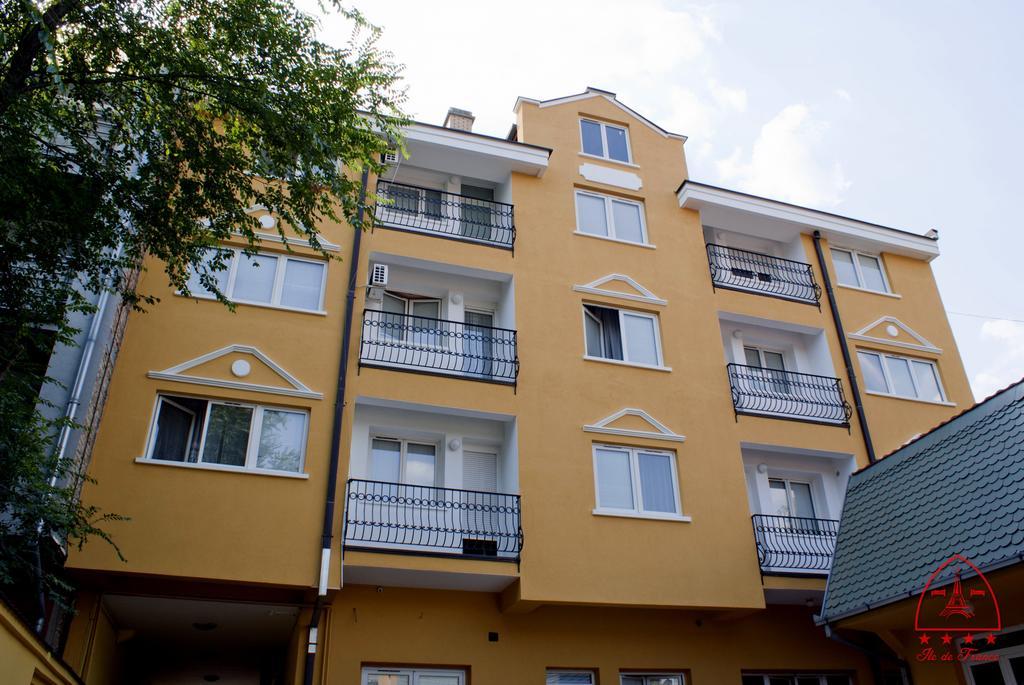 Vila Ile De France Novi Sad Eksteriør bilde