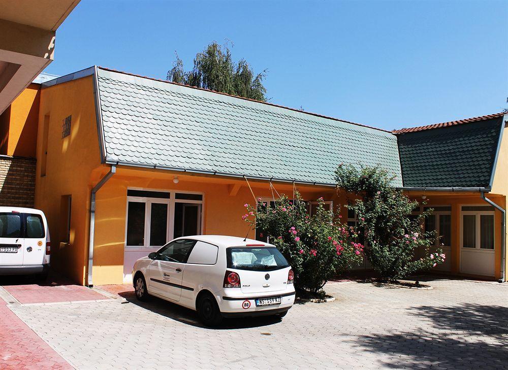 Vila Ile De France Novi Sad Eksteriør bilde