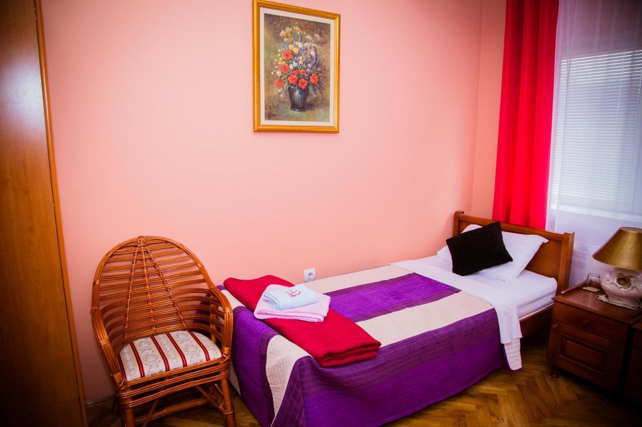 Vila Ile De France Novi Sad Eksteriør bilde