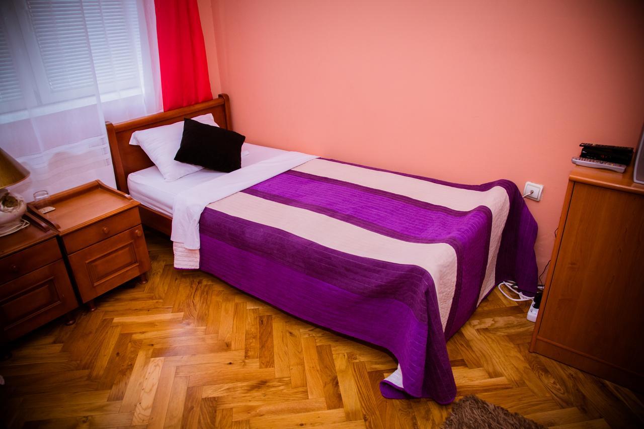 Vila Ile De France Novi Sad Eksteriør bilde