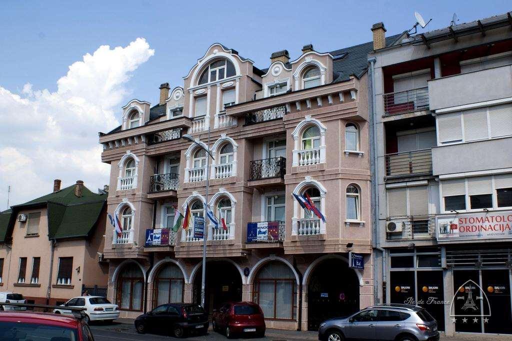 Vila Ile De France Novi Sad Eksteriør bilde